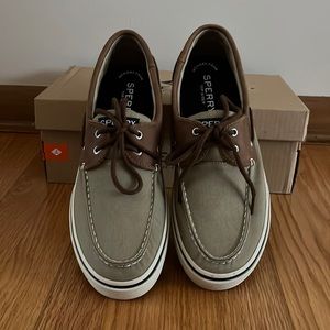 Sperry Haylard 2 - brand new in box shoes size 10.5M